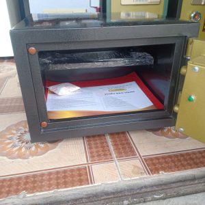 Két Sắt Điện Tử BN18-DT, Đen Vàng, Việt Tiệp, Nặng 28kg, Két Sắt Bắc Giang, Két Sắt Việt Tiệp Bắc Giang.